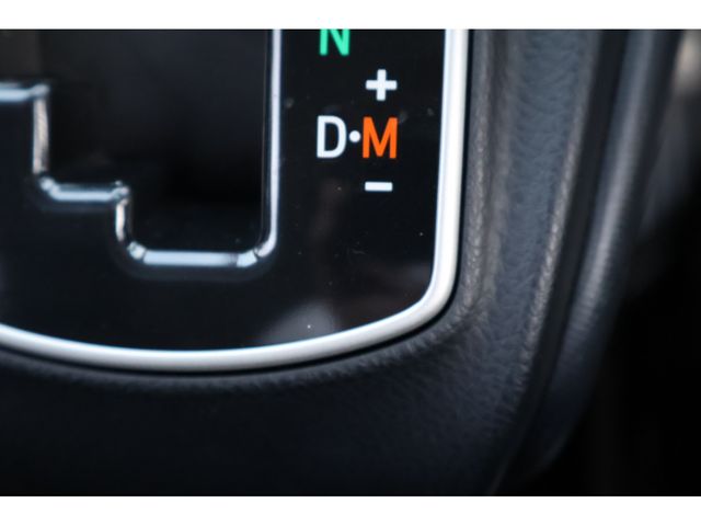 Toyota NOAH 2014-06 13568-6