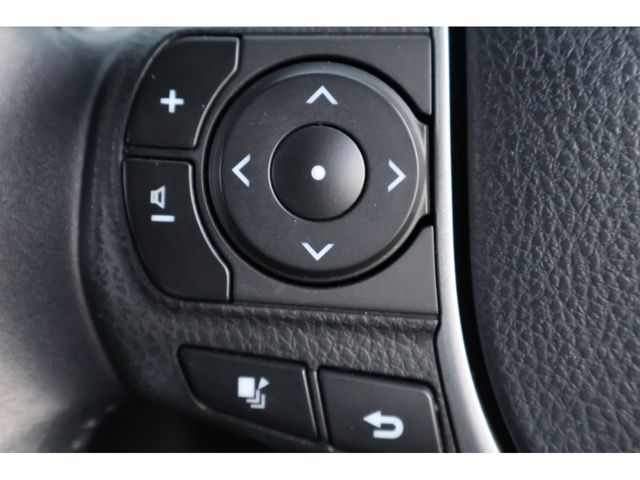 Toyota NOAH 2014-06 13568-4
