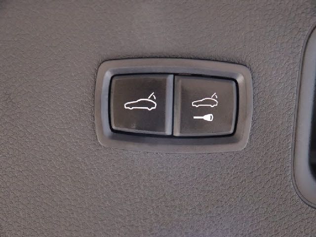 Porsche MACAN 2020-08 19608-16