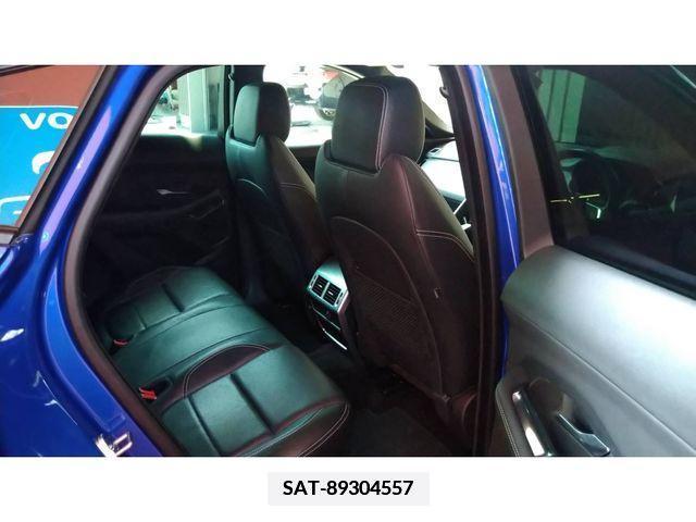 Jaguar E-PACE 2018-05 376219-11