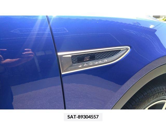 Jaguar E-PACE 2018-05 376219-5