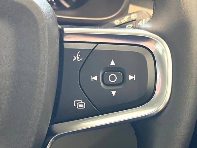 Volvo XC40 2022-09 14684-12