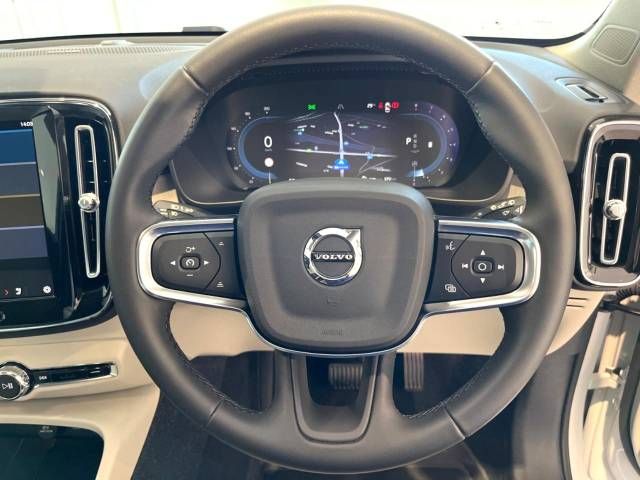 Volvo XC40 2022-09 14684-11