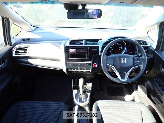 Honda FIT 2018-10 203434-1