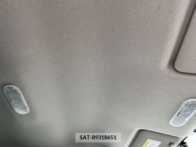 Nissan NOTE 2018-12 279865-11