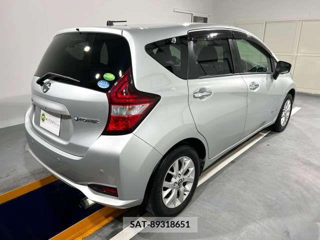 Nissan NOTE 2018-12 279865-7