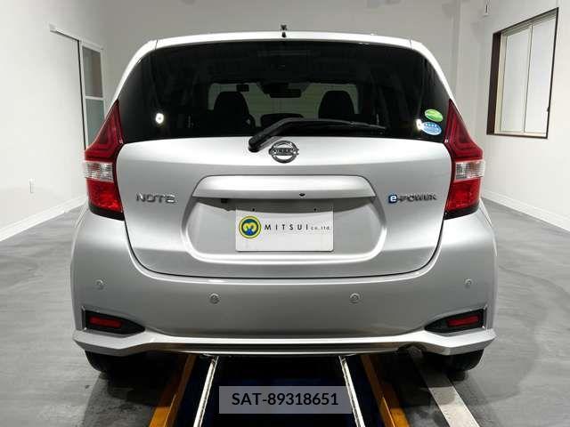 Nissan NOTE 2018-12 279865-6