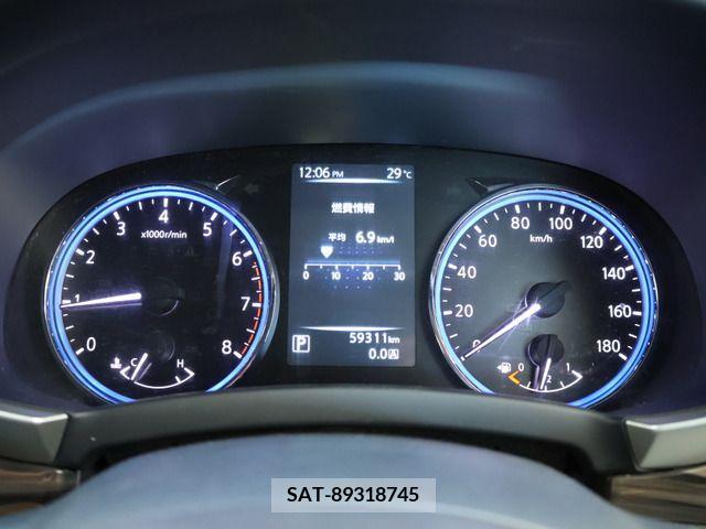 Nissan ELGRAND 2018-02 316278-18