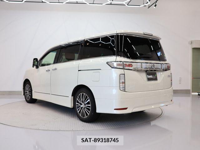 Nissan ELGRAND 2018-02 316278-5