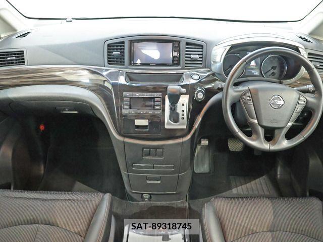 Nissan ELGRAND 2018-02 316278-1
