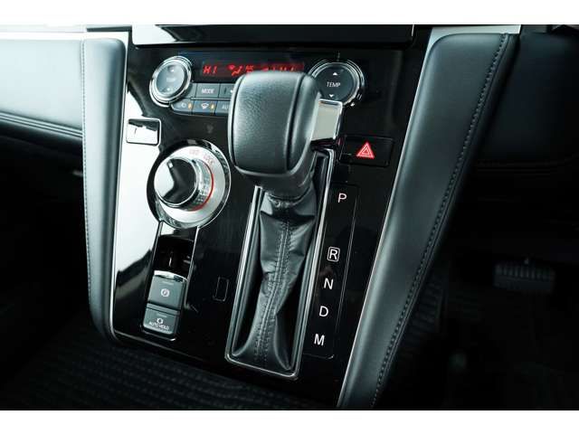 Mitsubishi DELICA D5 2021-12 1071-13