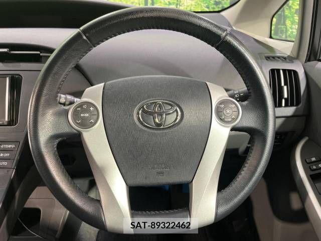Toyota PRIUS 2011-08 381193-8