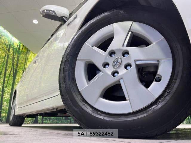 Toyota PRIUS 2011-08 381193-13