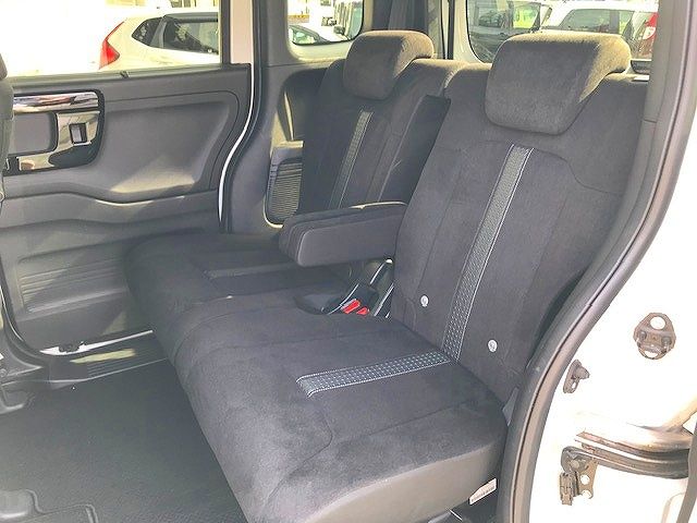 Honda N BOX 2021-06 18074-18