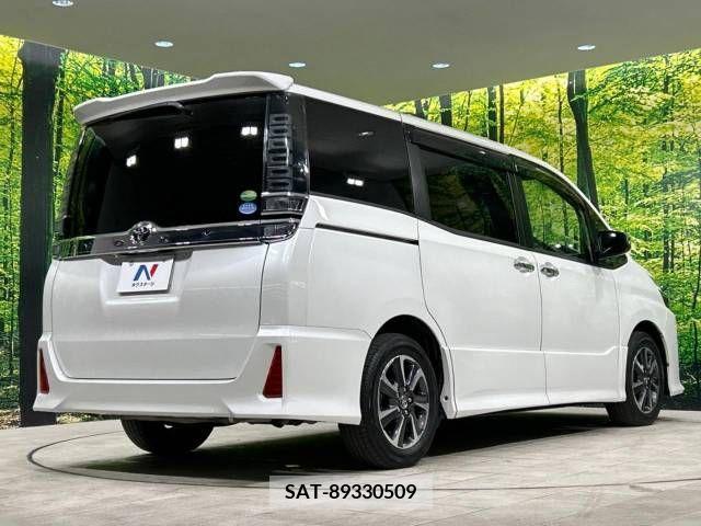 Toyota VOXY 2018-07 207155-17