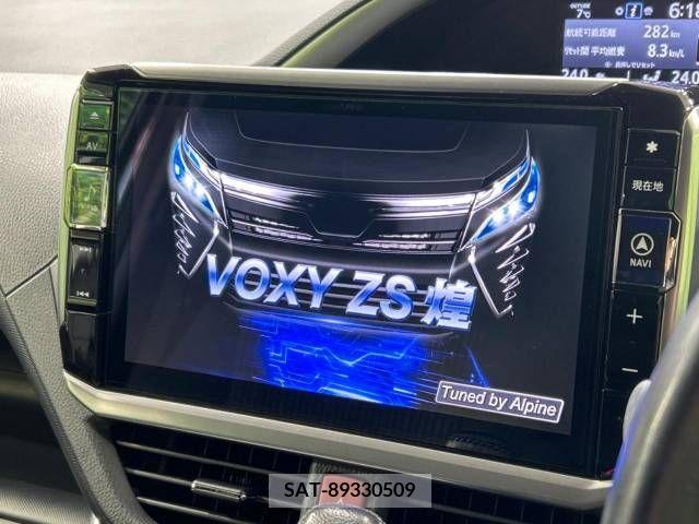 Toyota VOXY 2018-07 207155-2
