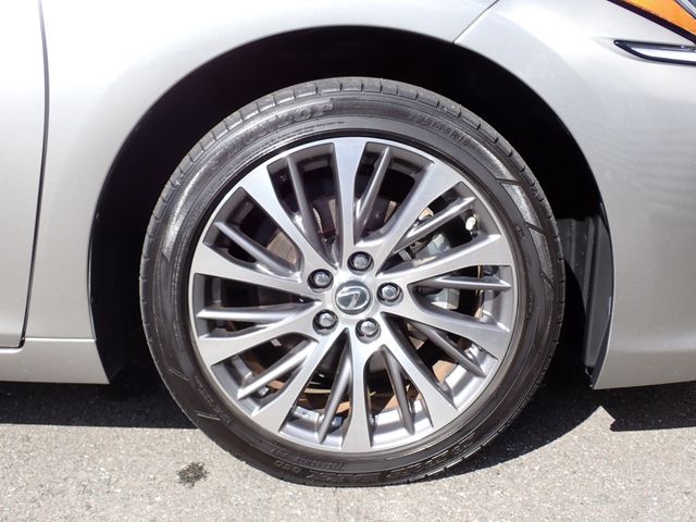 Lexus ES 2021-04 22357-22
