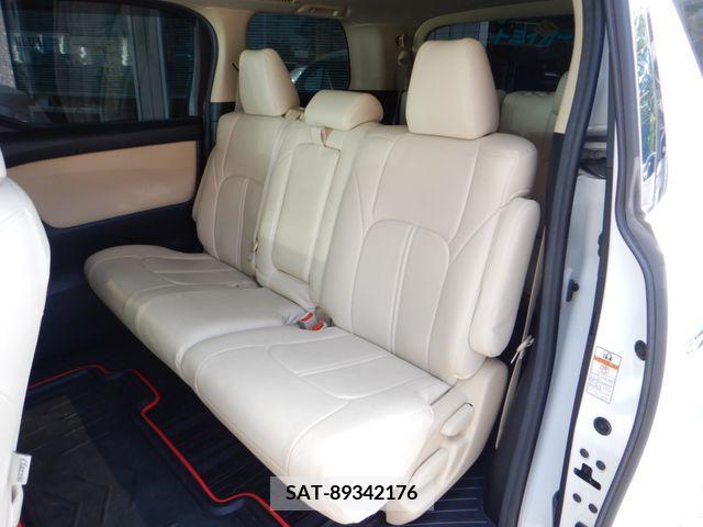 Toyota ALPHARD 2017-09 299401-16