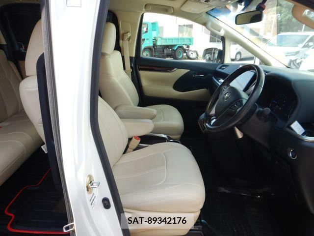 Toyota ALPHARD 2017-09 299401-5