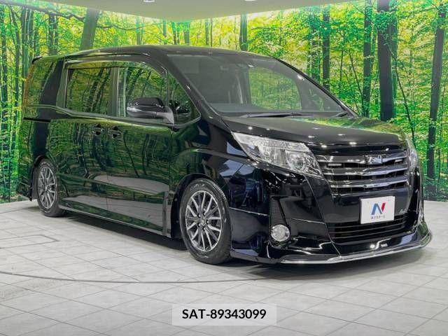 Toyota NOAH 2016-05 379786-17