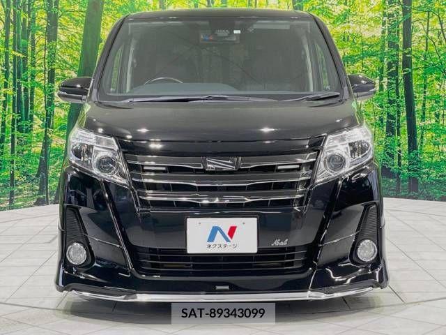 Toyota NOAH 2016-05 379786-15
