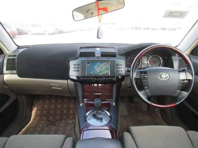 Toyota MARK X 2007-06 195851-8