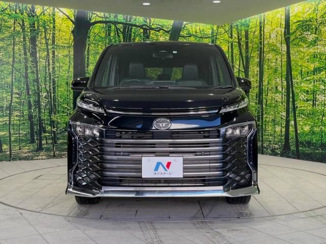 Toyota VOXY 2022-10 26738-15