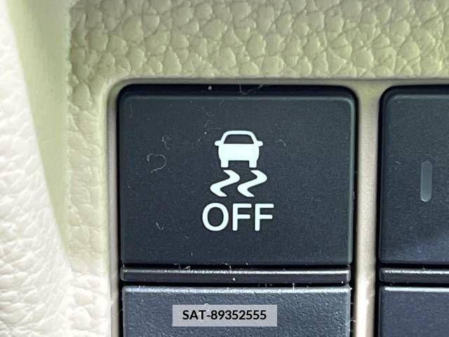 Honda N BOX 2018-03 352378-6