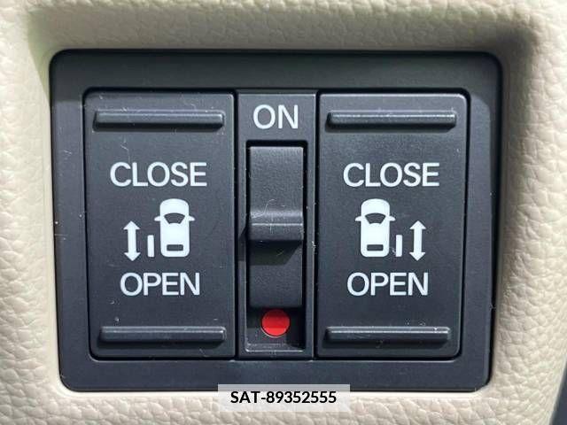 Honda N BOX 2018-03 352378-8