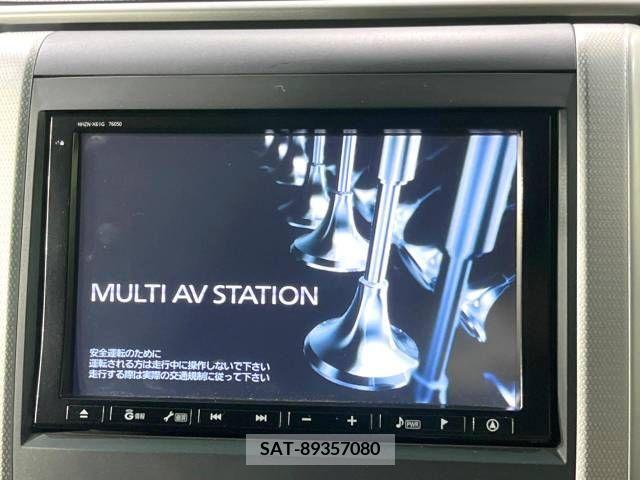 Toyota VELLFIRE 2012-02 330215-3