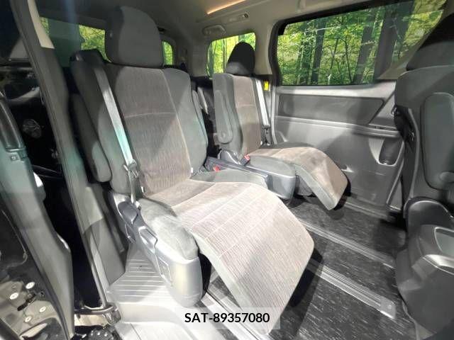 Toyota VELLFIRE 2012-02 330215-9