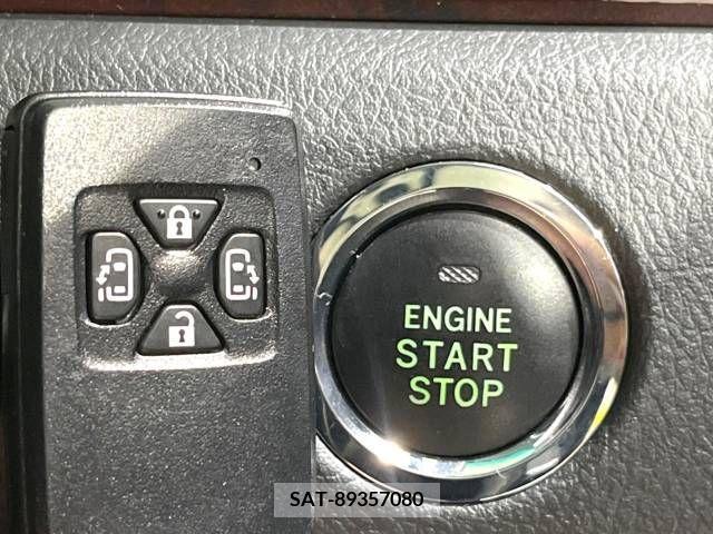 Toyota VELLFIRE 2012-02 330215-6
