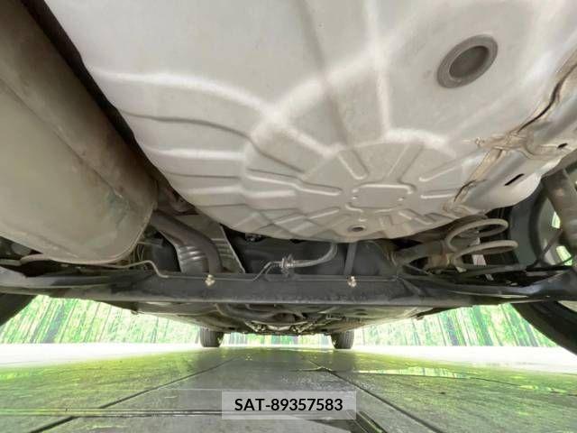 Nissan NOTE 2011-10 348175-19