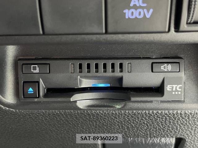 Toyota AQUA 2021-10 210618-6