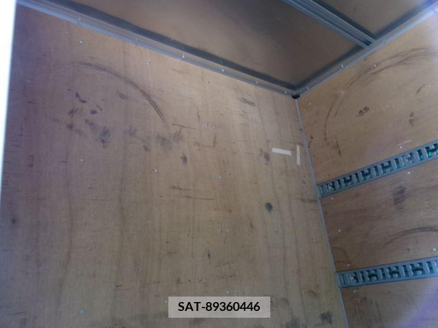 Mitsubishi CANTER 2018-03 235320-12