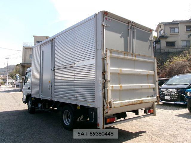 Mitsubishi CANTER 2018-03 235320-2