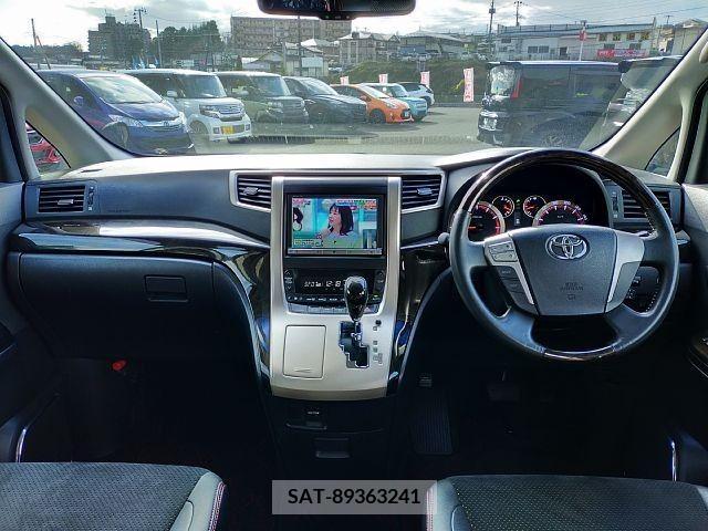 Toyota VELLFIRE 2014-01 204834-1