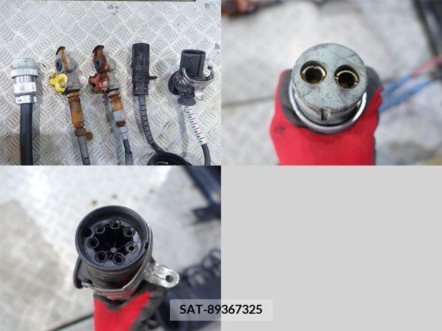 Nissan QUON 2012-01 388564-9