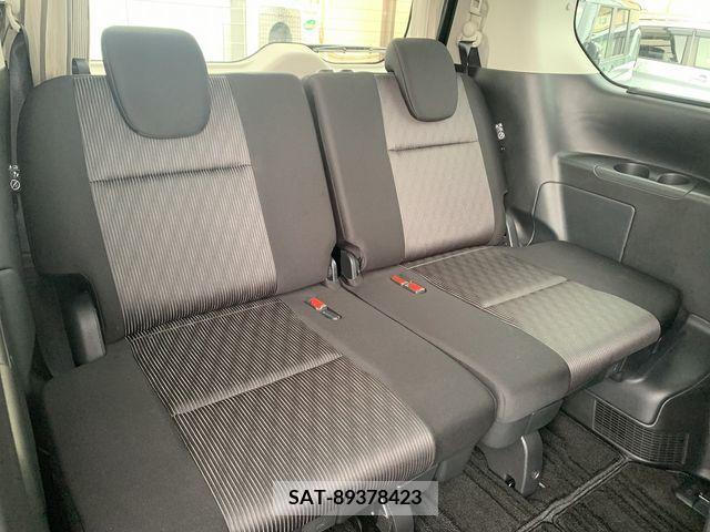 Nissan SERENA 2020-07 233725-7