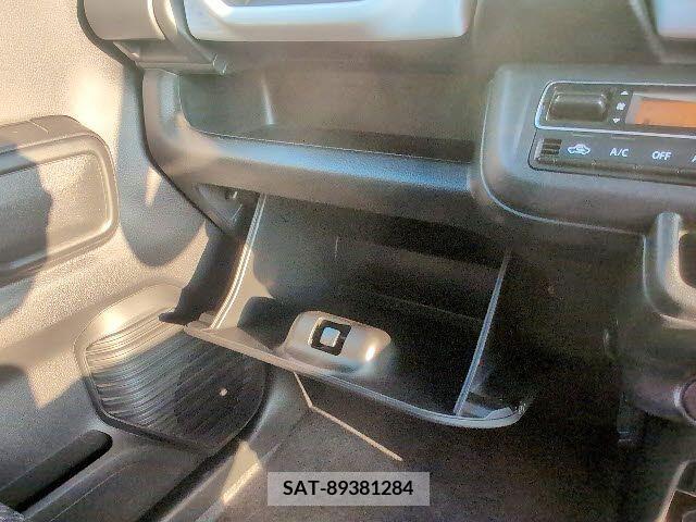 Suzuki HUSTLER 2020-03 224710-21
