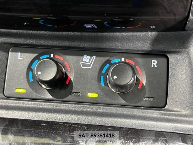 Toyota ALPHARD 2023-04 389038-4