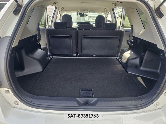 Toyota PRIUS ALPHA 2017-11 236027-6