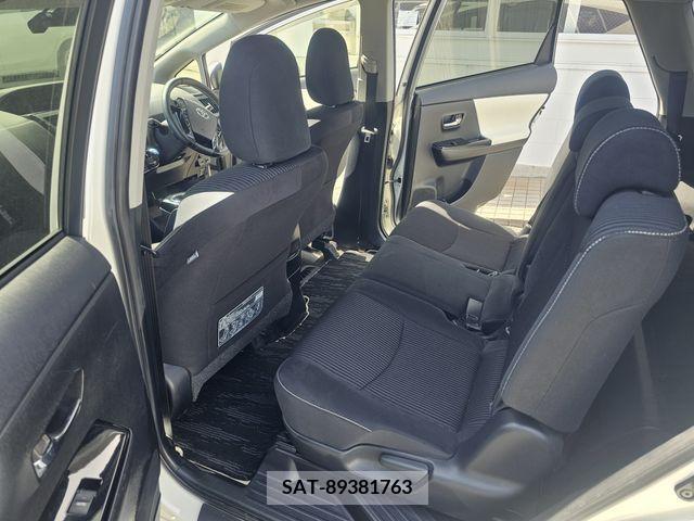 Toyota PRIUS ALPHA 2017-11 236027-7