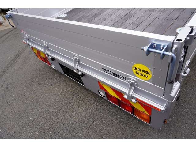 MITSUBISHI FUSO Fighter 2022-10 658-18