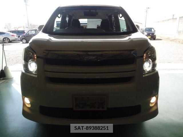 Toyota NOAH 2008-07 227042-24