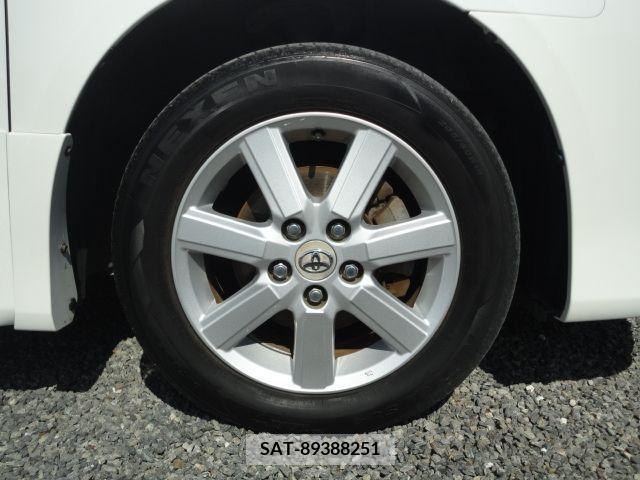 Toyota NOAH 2008-07 227042-16
