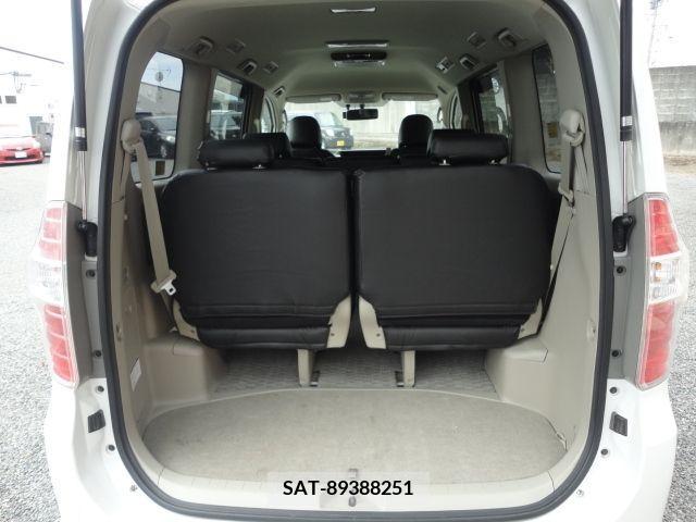 Toyota NOAH 2008-07 227042-11