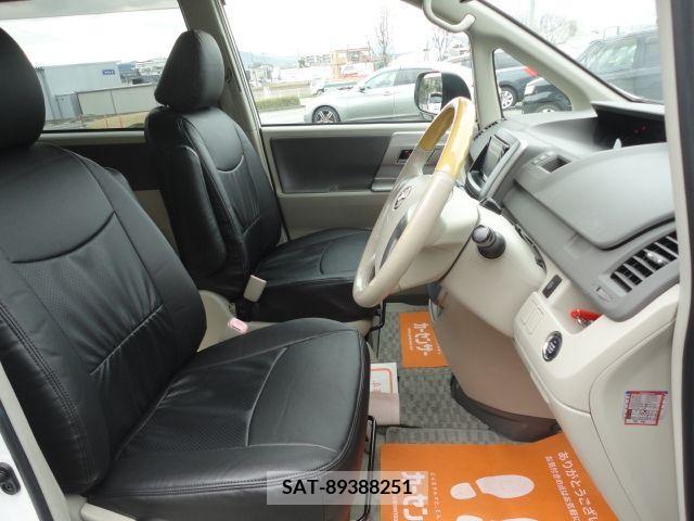 Toyota NOAH 2008-07 227042-8