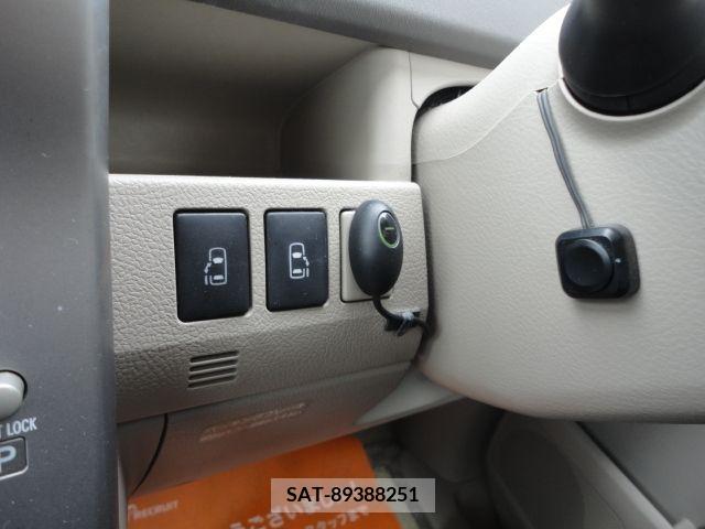 Toyota NOAH 2008-07 227042-7