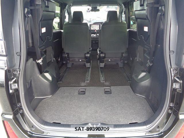 Toyota VOXY 2019-06 289886-4
